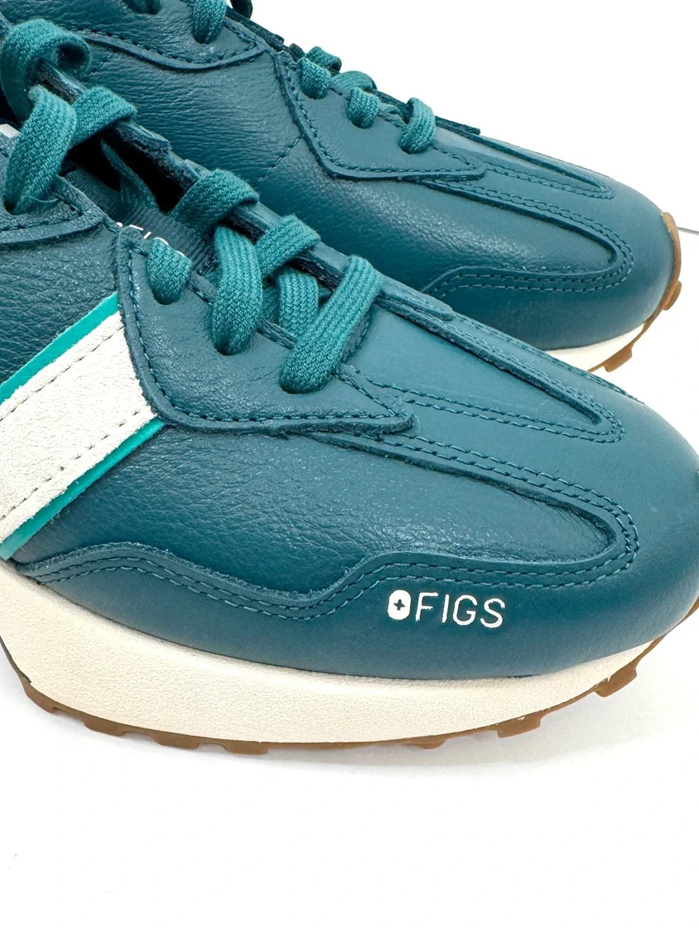 NEW BALANCE x FIGS 327 Sneakers NEW Size 11 Caribbean Blue